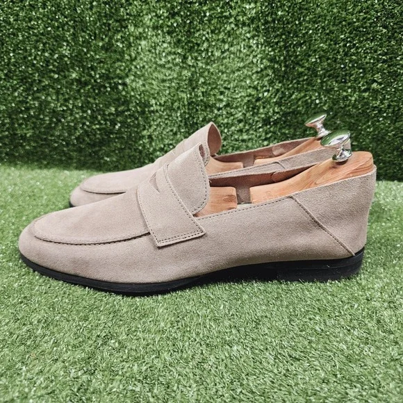 Elegant Men's Beige Suede Slip-On Loafers - Picture 3 of 9